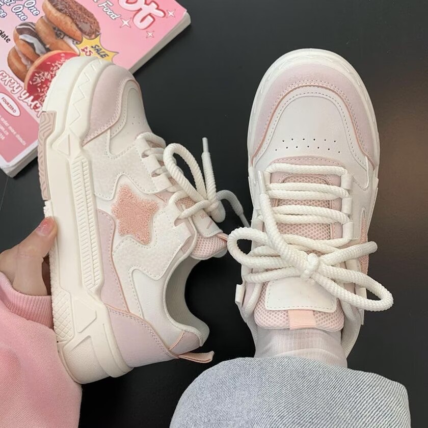 Women's Star Sneakers 2026 New Summer Versatile Niche Thick-Soled Casual Sports Shoes Spring And Autumn Popular Soft-Soled White Shoes_vogvips.com