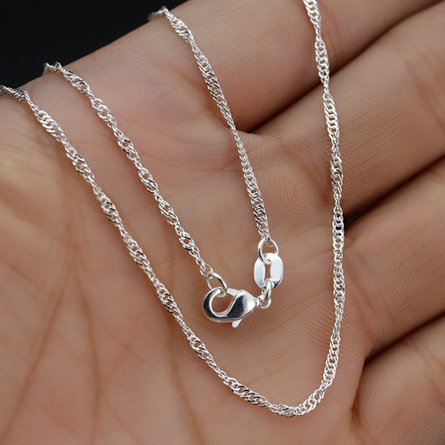 Longrui's best-selling silver-plated necklace for women: elegant wave-style pendant chain, short clavicle-length necklace.