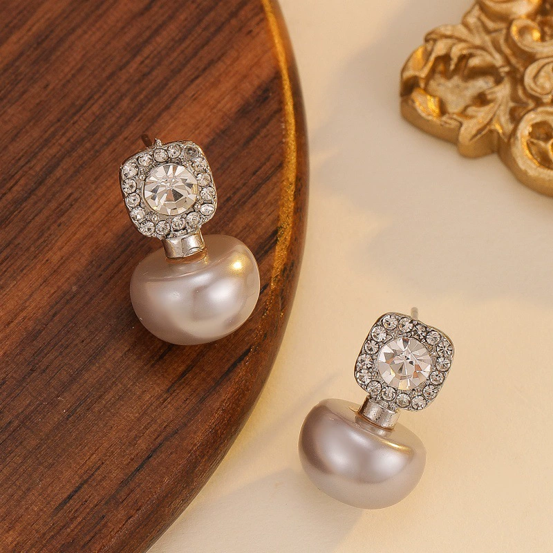 Pearl bow earrings, Japanese‑Korean style, rhinestone‑encrusted, lightweight 0.01 kg