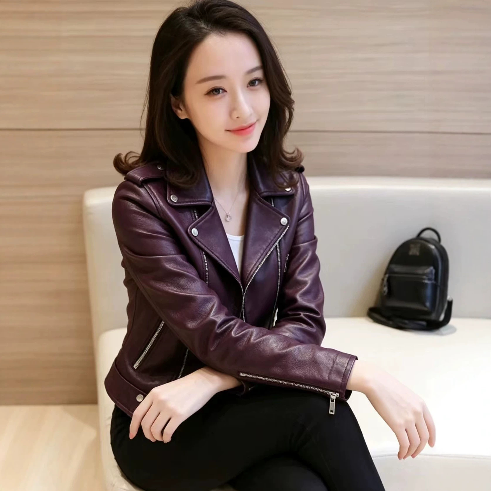 Factory direct sales of new spring and autumn style motorcycle Korean style PU leather jackets, women's short slim-fit blazers, and women's coats.