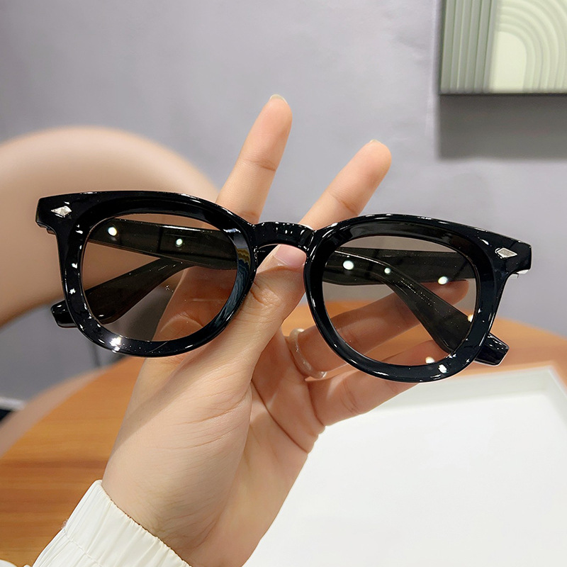 블랙 프레임 차 정제