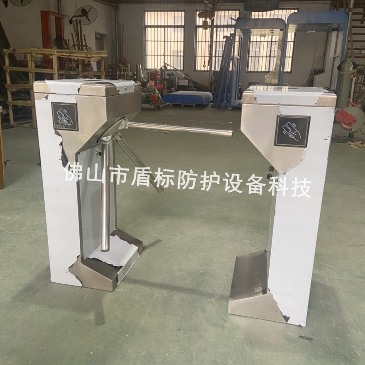 景区进出口单向滚闸机  超市出入口手推旋转滚闸 三杆单向三辊闸