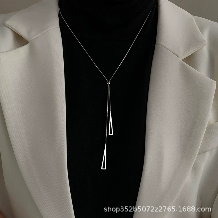 Геометрическое вытягивание ожерелья женская нишевый высокий холод, покрытый ветром 925 серебряные украшения ключицы цепи шерстяной цепи расширенный