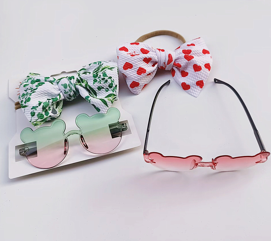 Cute Bear Bow Knot Pc Special-shaped Mirror Frameless Kids Sunglasses display picture 2