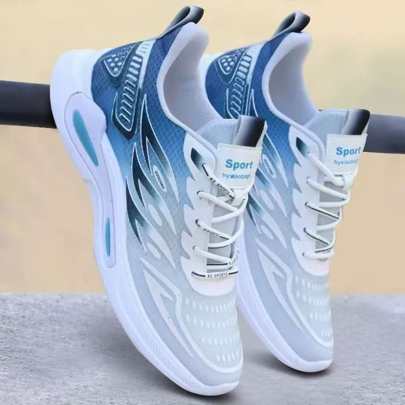 Популярные весенне-летние ультралегкие дышащие повседневные туфли из сетчатого материала, модные спортивные туфли с мягкой подошвой и защитой от запаха, студенческие кроссовки для мужчин.