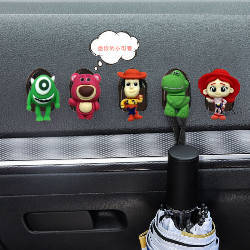 Gancho para automóvil, lindo gancho pequeño para automóvil multifuncional en la primera fila, gancho adhesivo para copiloto en el automóvil