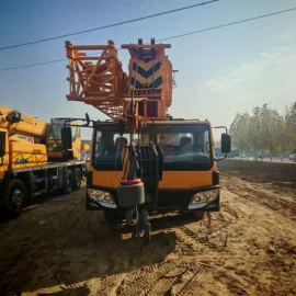 货车;牵引车;装载机械