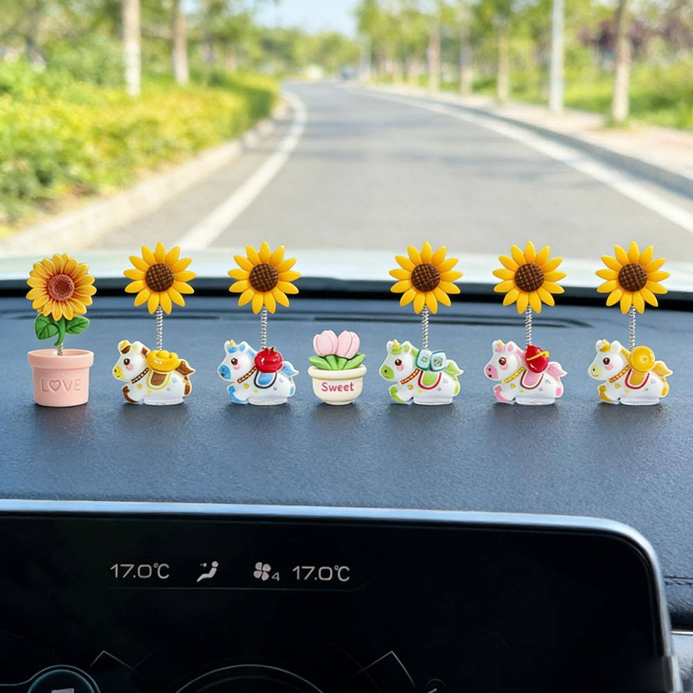 2026 nuevo año del caballo pequeños adornos de automóvil para hacerse rico ponies girasol oscilante decoración de consola central del automóvil
