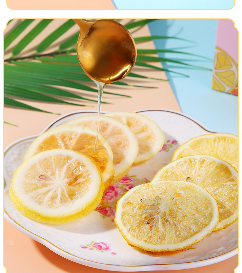 Freeze-Dried Lemon Slices Ning Meng Pian 50g Bottle Honey Lemon Tea Summer Cold Brew Fruit Tea in use