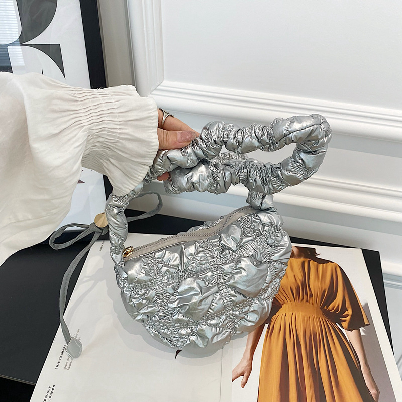 Estilo coreano nube plisado bolsa pequeña bolsa bolsas nuevo nicho de alto grado brillante cara puff dumpling hombro bolsa de las axilas para las mujeres