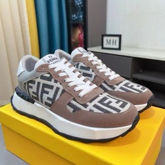 ハイエンドのトレンディなブランドのファッショナブルで多用途なメンズスポーツとカジュアルシューズ、本革のスプライシングとレースアップ、見栄えの良い快適なランニングシューズ