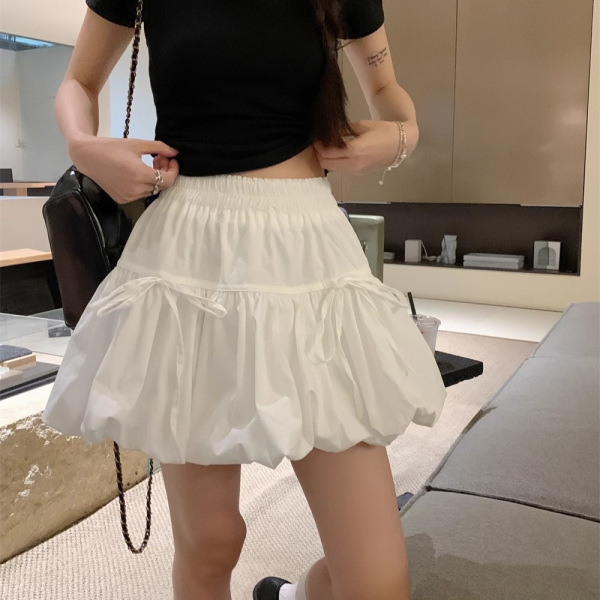 Summer fitted skirt with bow