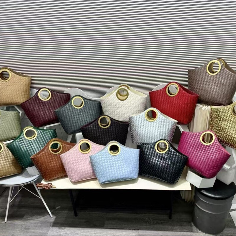 2026 Cross-Border B-Brand Bv Circular Magnetic Buckle Handbag for Women Woven Basket-Style Mother-Daughter Bag