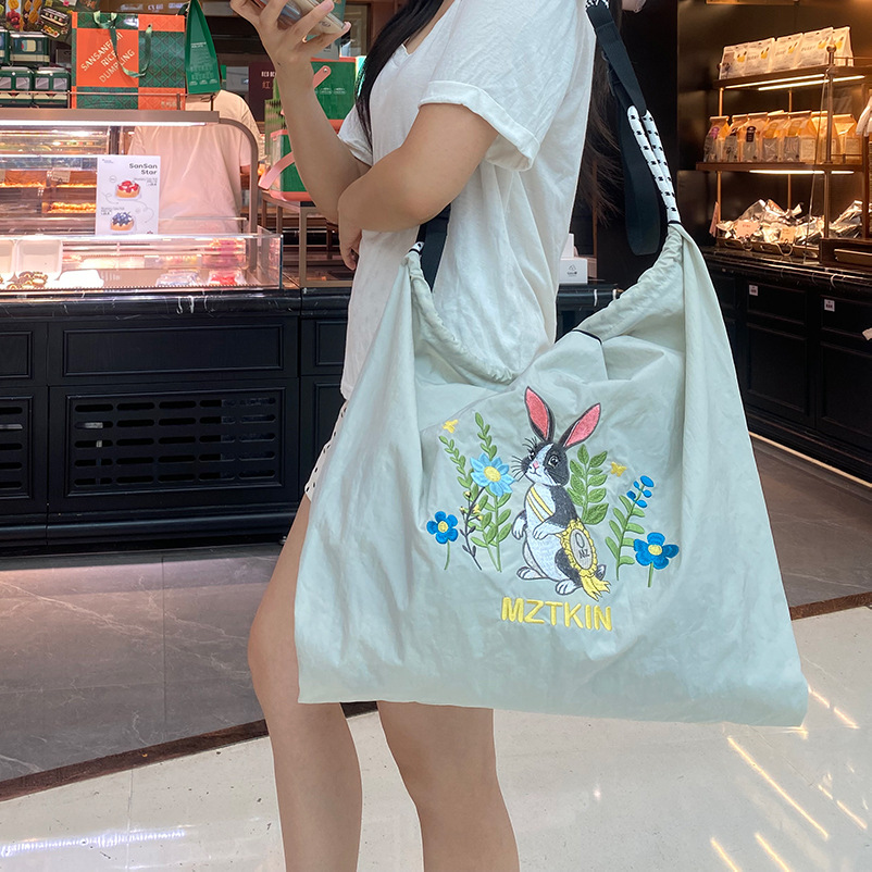 定制厂家直销大容量环保收纳袋单肩手提包日本小众刺绣高园园同款