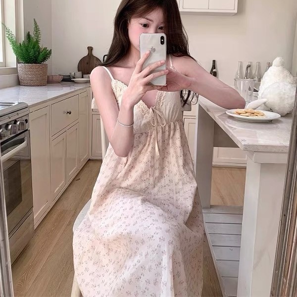 Pijama de cabina de verano para mujeres nuevas flores dulces lindas literarias o casuales cuellos profundos pijama casero estilo vins
