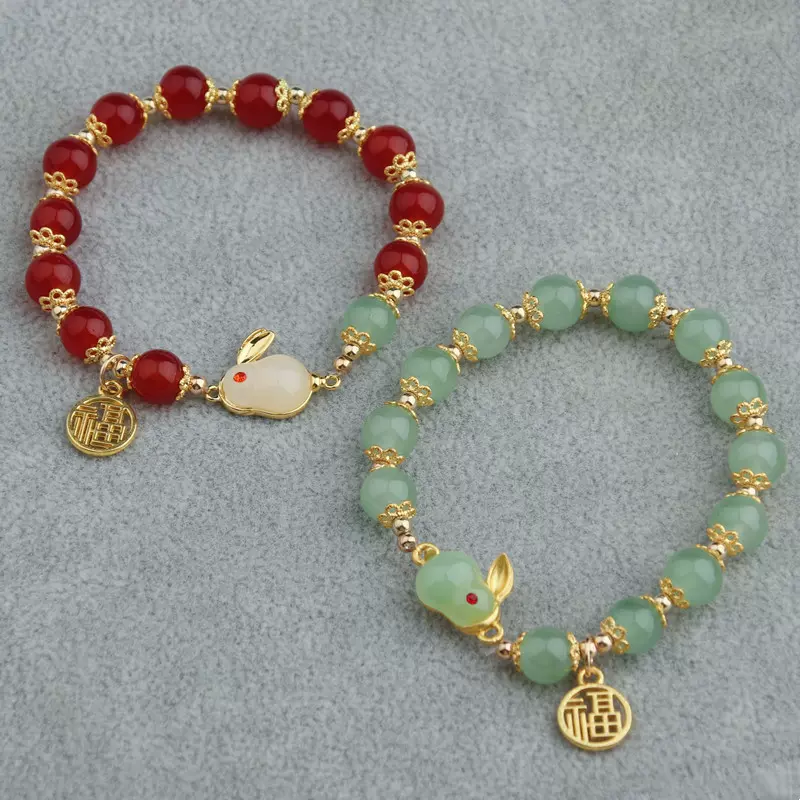 现货玉兔手链女生夏转运珠仿和田玉小兔子仿玛瑙手串情人节礼物
