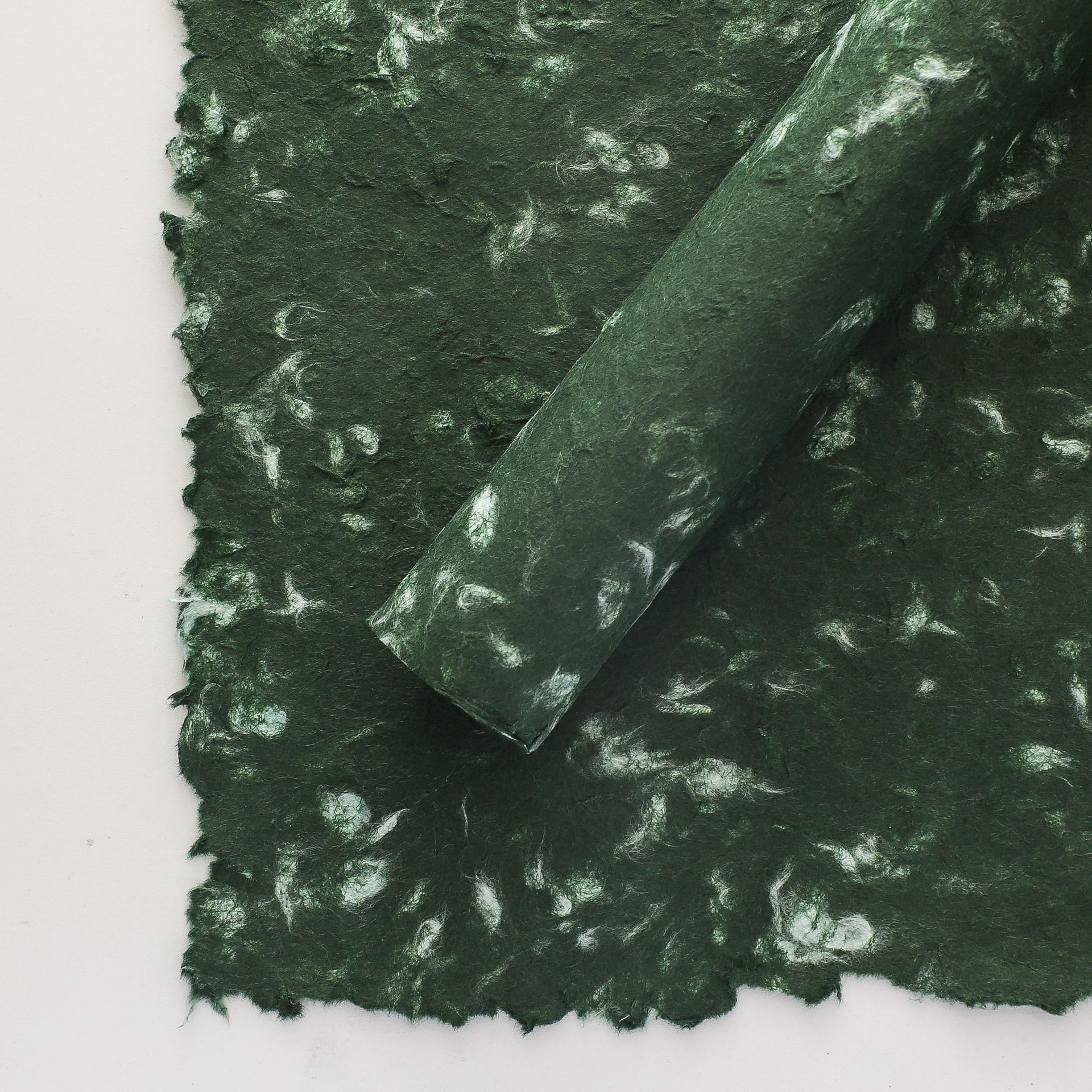 Huaxi día de San Valentín de dos colores mano rasgada Dongba papel retro textura de piedra flor de papel de embalaje floral paquete floral