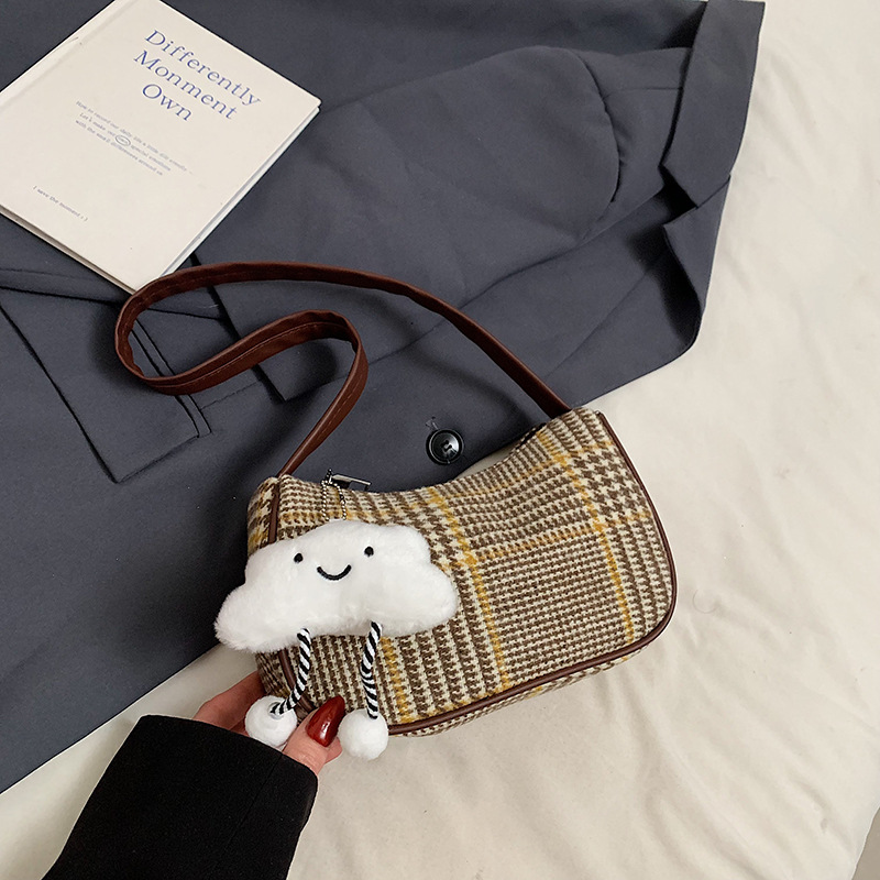 Bolsa de hombro simple a cuadrícula nicho zhong2024 invierno nuevo estilo versátil bolso de braza retro bolso de mujer