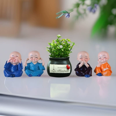Car Zen Little Monk: Car ornaments