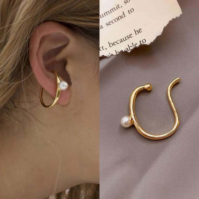 8g Weight Zircon Inlay Material Ear Studs Classification 1 Piece Quantity Daily Occasion Copper Material U Shape Pattern Women'S Gender Plating Design Fashion Style Fashion U Shape Copper Plating Zircon Women's Ear Studs 1 Piece 8