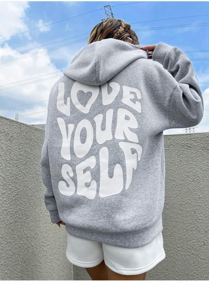 Dam hoodie i fleece med texttryck på ryggen_voghion.com