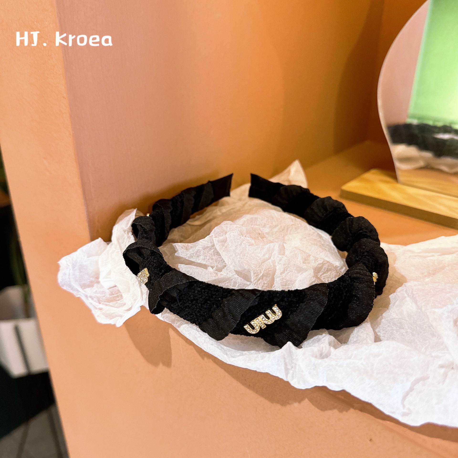 秋冬新款！設計師推薦木耳邊麻花褶皺蓬鬆氣質網紅髮卡頭箍髮飾