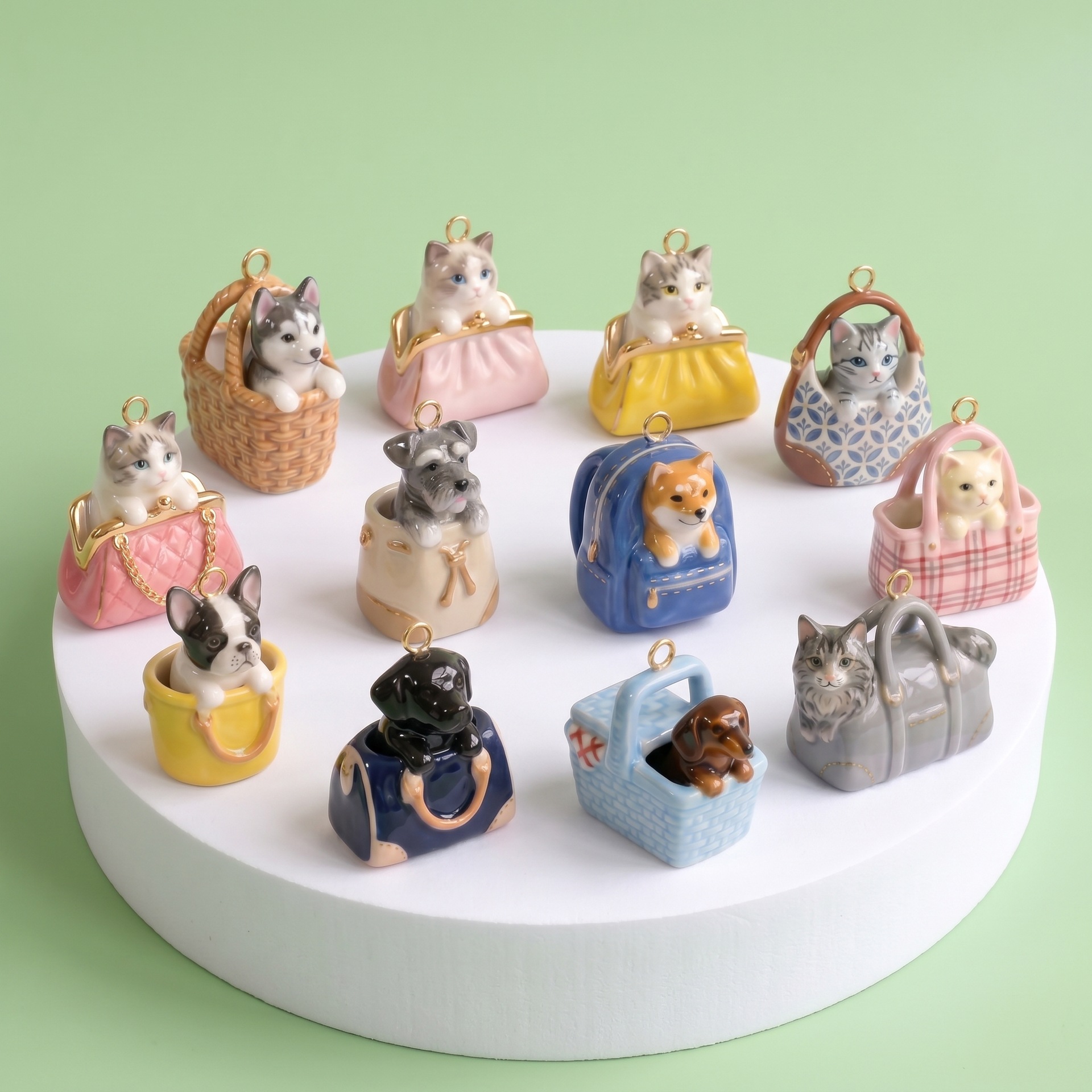 Cross-border European and American independent station cartoon animal bag pendants, colorful spray-painted cute little accessories for dogs and cats