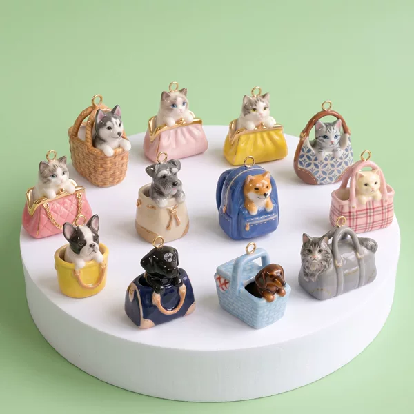 Cross-border European and American independent station cartoon animal bag pendants, colorful spray-painted cute little accessories for dogs and cats