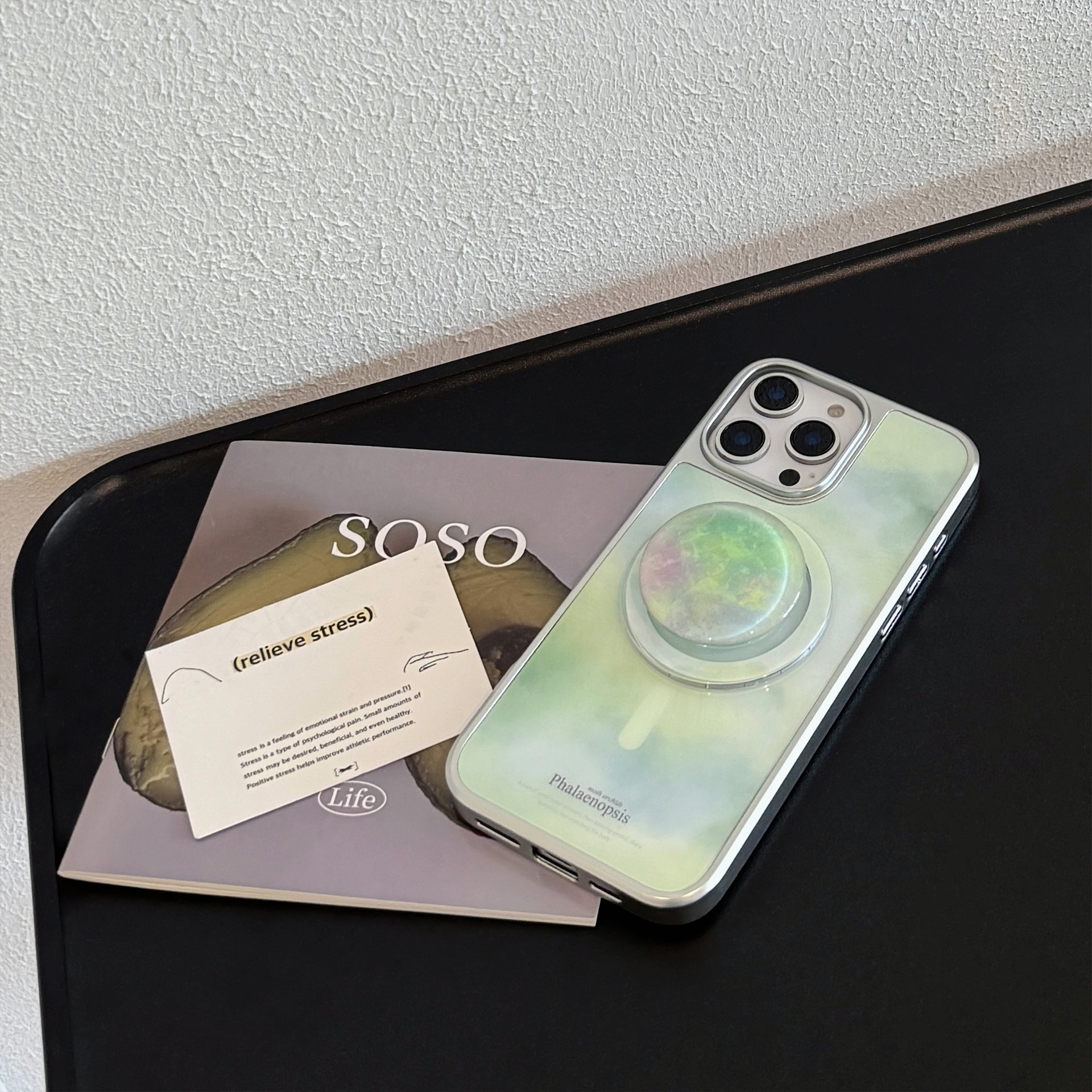 Piedra de patrón simple y avanzada adecuada para Apple 15ProMax funda para teléfono móvil 16Pro nicho 14/13 atracción magnética 16PM