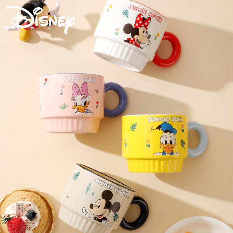 Nuevo juego de tazas de la familia Mickey, lindo par de tazas de cerámica, tazas apiladas, regalos de cumpleaños, tazas de agua