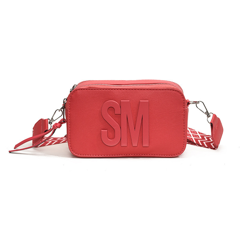 Personalidad de moda moda moda bolsa de mujer casual versátil nicho letras pequeñas bolsas cuadradas correa de hombro ancha popular mochila de hombro
