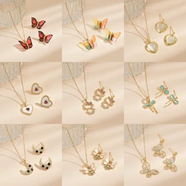 项链;戒指;首饰套装