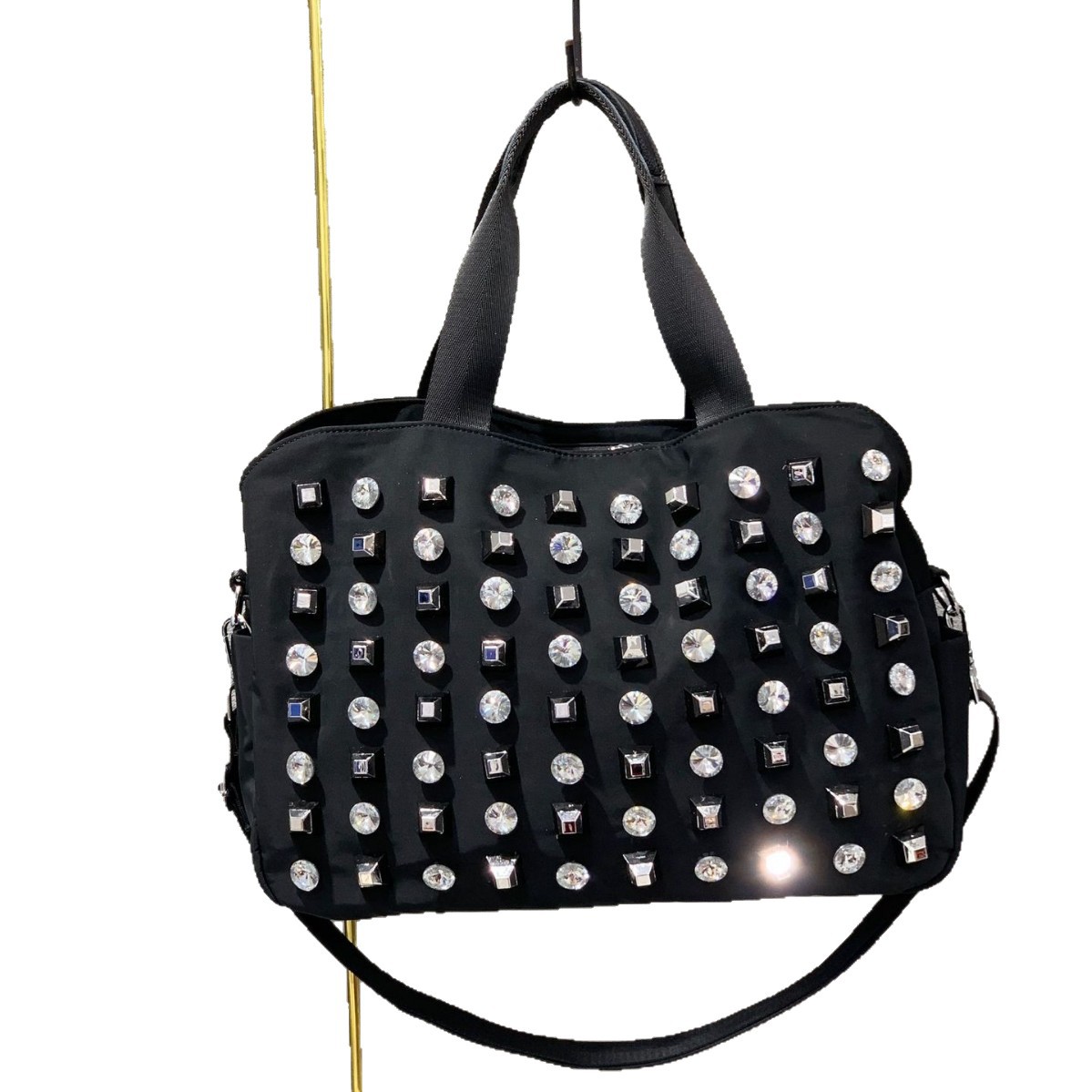 2025 Frühjahr und Sommer Neue Welle der Mode Eingelegte Diamanten Große Kapazität Quadratische Prägung Handtasche Große Pentagramm Single Shoulder Crossbody Bag_voghion.com