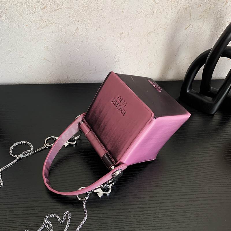 Bolso de hombro de mano con correa de cadena y diseño de azúcar pequeño de color gradual, de moda, 2023_voghion.com