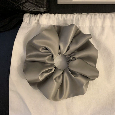 Saç üçün rezinlər – New Styles - high-end-satin-circle-tinware-gray