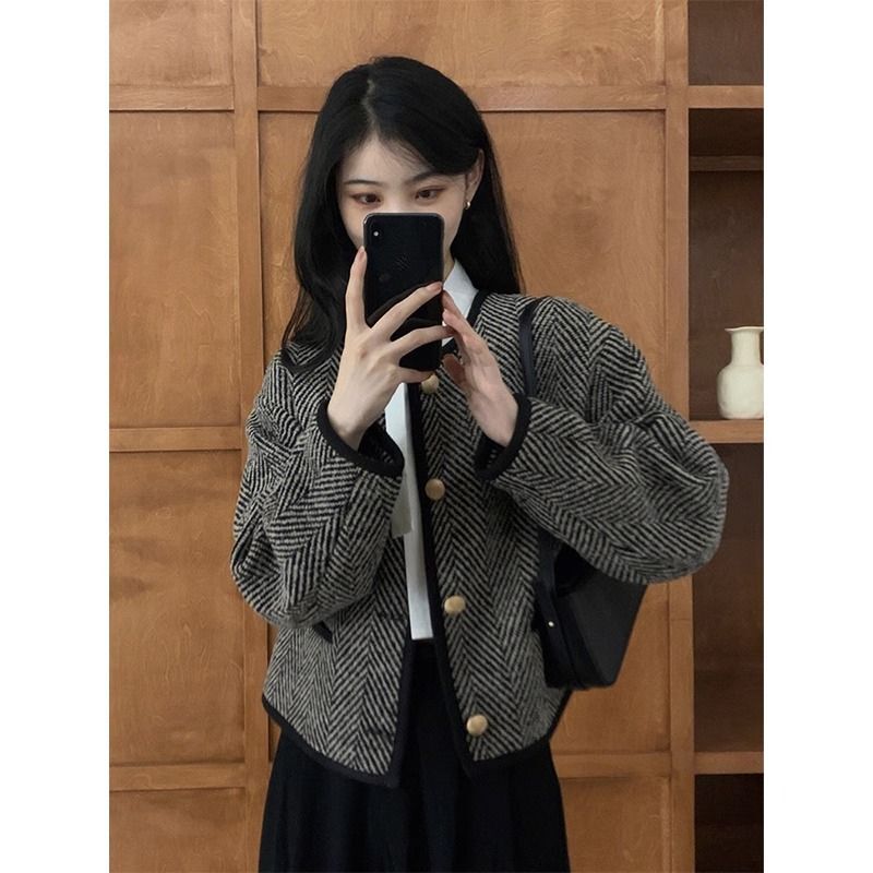 高级感超好看冷淡系短外套韩系小众设计不撞款秋冬季2025新款女装|undefined