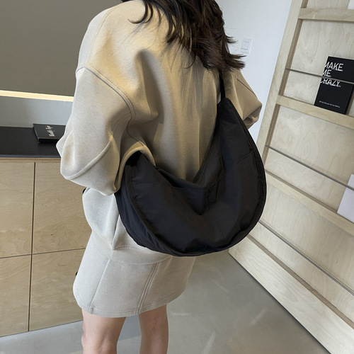 Large Capacity Dumpling Packaging Student Backpack for Class Commute 2024 Early Autumn New Model Lightweight Crossbody Shoulder Bag