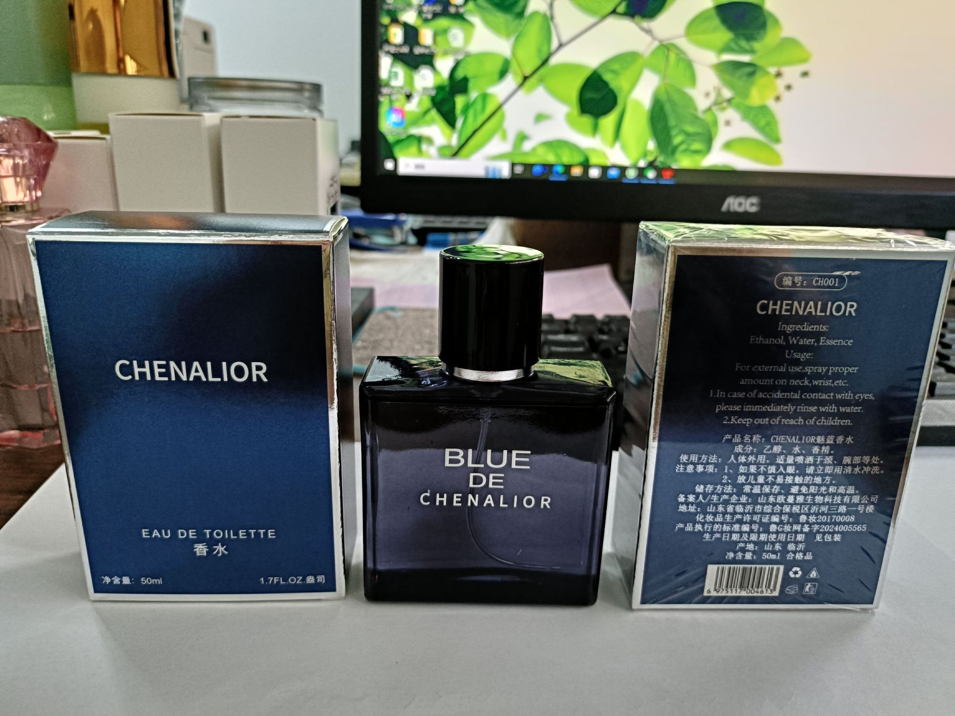 Venta directa de fábrica de perfume azul para hombre con aroma a océano, fragancia elegante y duradera, perfume de 50 ml, venta al por mayor y dropshipping.