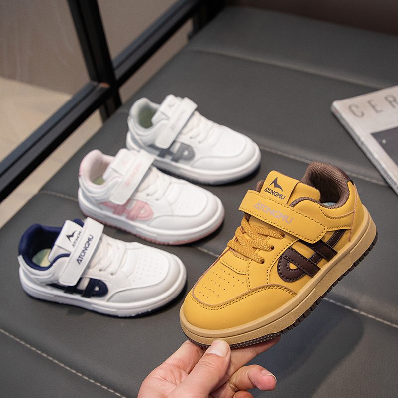 2025 spring new children‘s soft bottom skateboard shoes boys‘ breathable sneakers boys and girls all-match german training board shoes