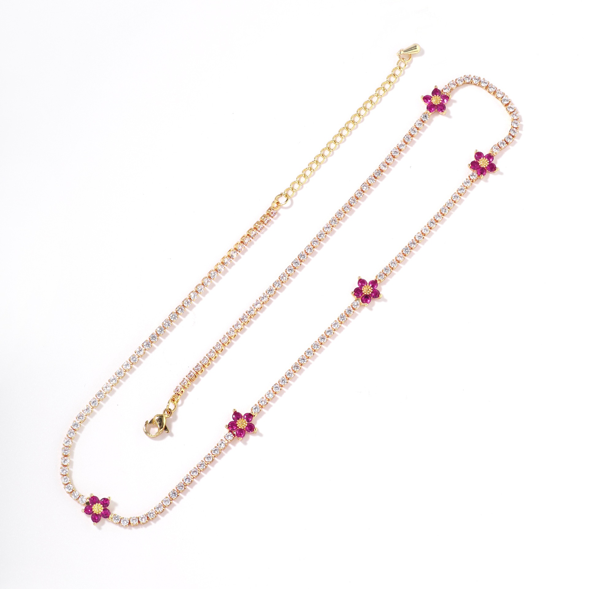 Halskette Mit Blumenanhänger Und Diamantbesatz Im Luxusdesign_voghion.com