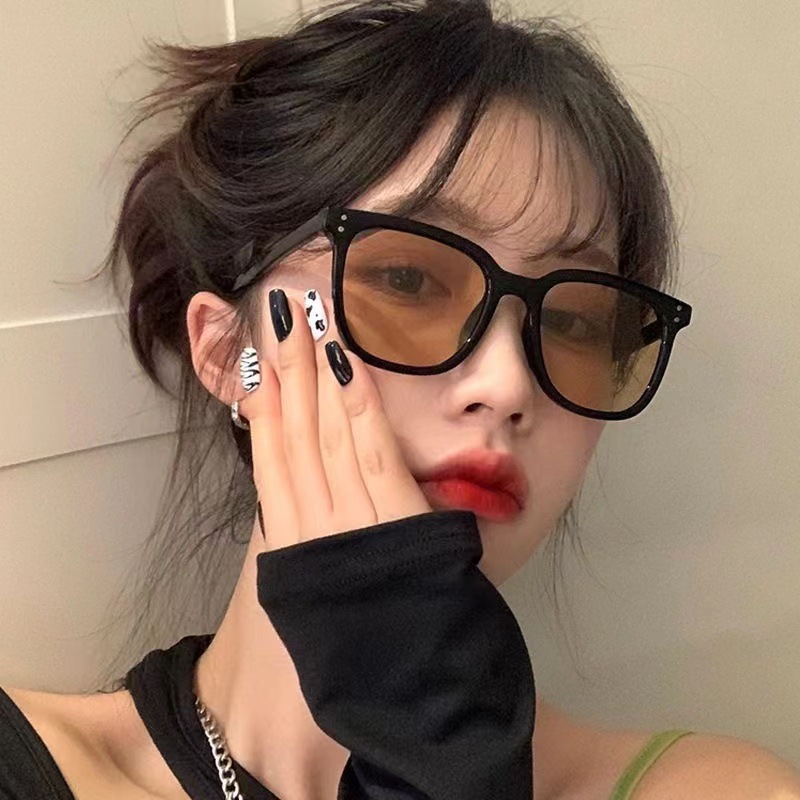 작은 얼굴 높은 감각 UV 보호 선글라스 여성을위한 작은 프레임 편광 선글라스