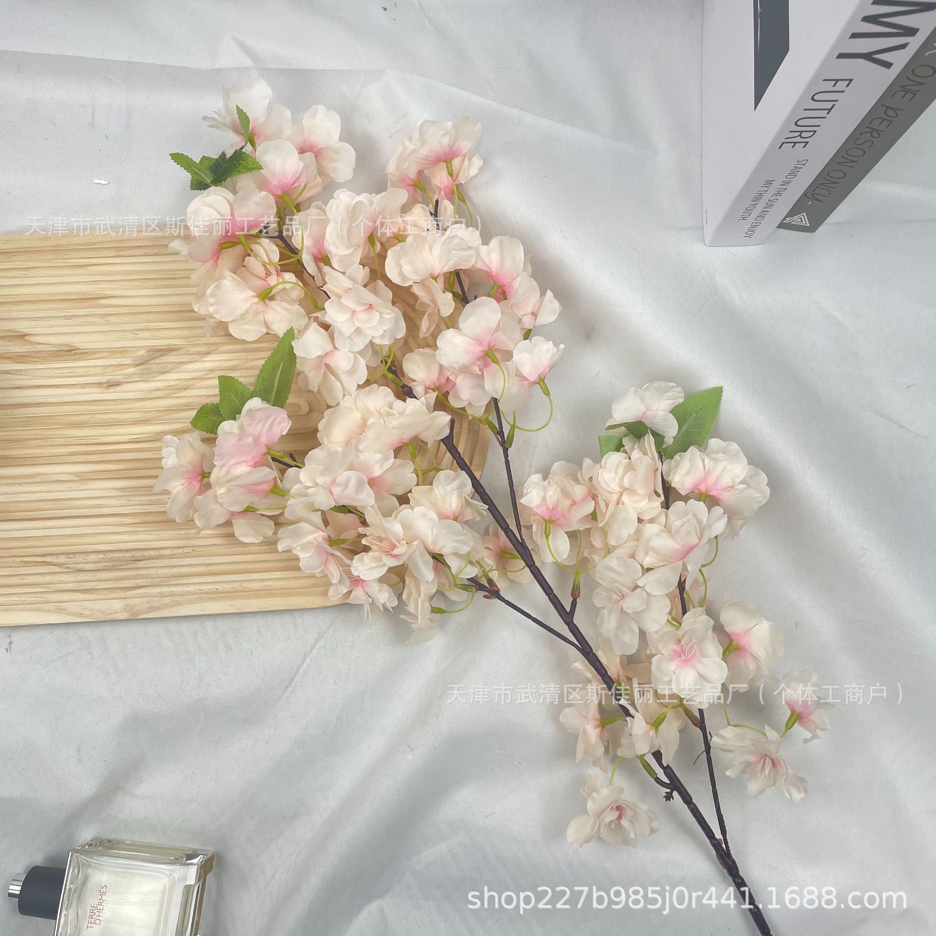 Simulación de flor de cerezo flor falsa única, decoración ecológica, diseño de bodas, guía de carreteras, centro comercial, sala de exposiciones, paisaje, arreglos florales