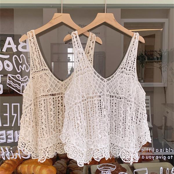 Knitted vest