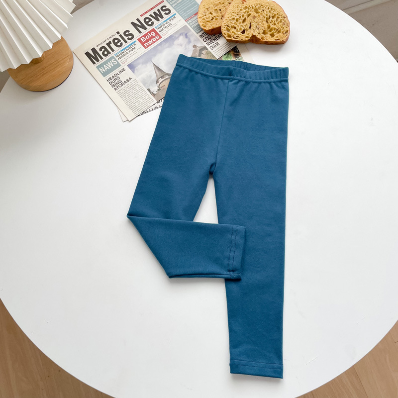 2023 Otoño e Invierno niñas SLIM-Fit color sólido polainas ropa exterior lana pull-up casual algodón bebé bottoming Pantalones