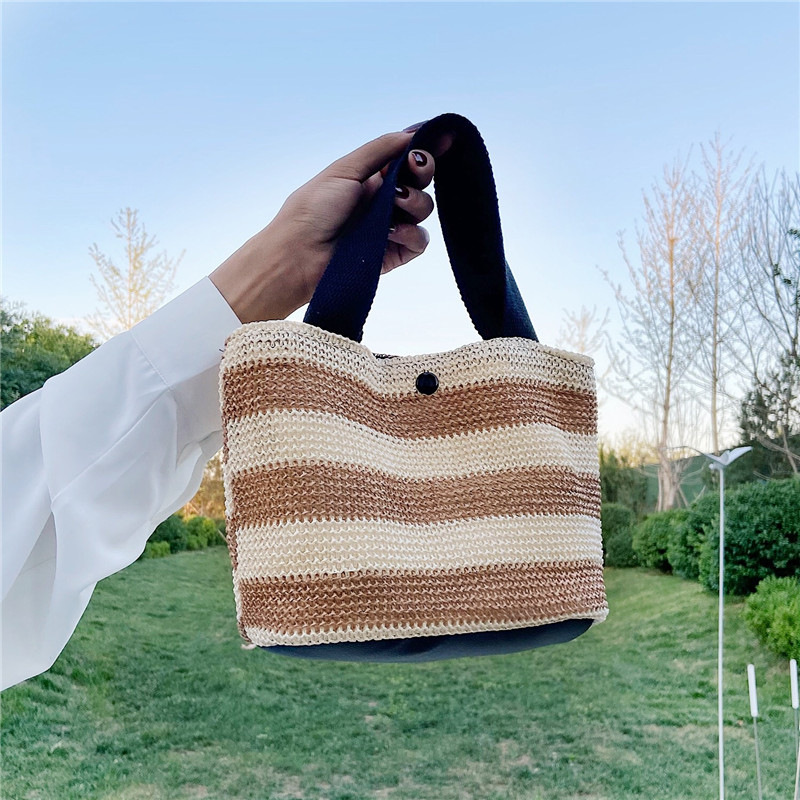 Straw-woven single-shoulder bag for women, new summer casual bag for middle-aged and elderly moms, simple lunch box handbag, export version undefined