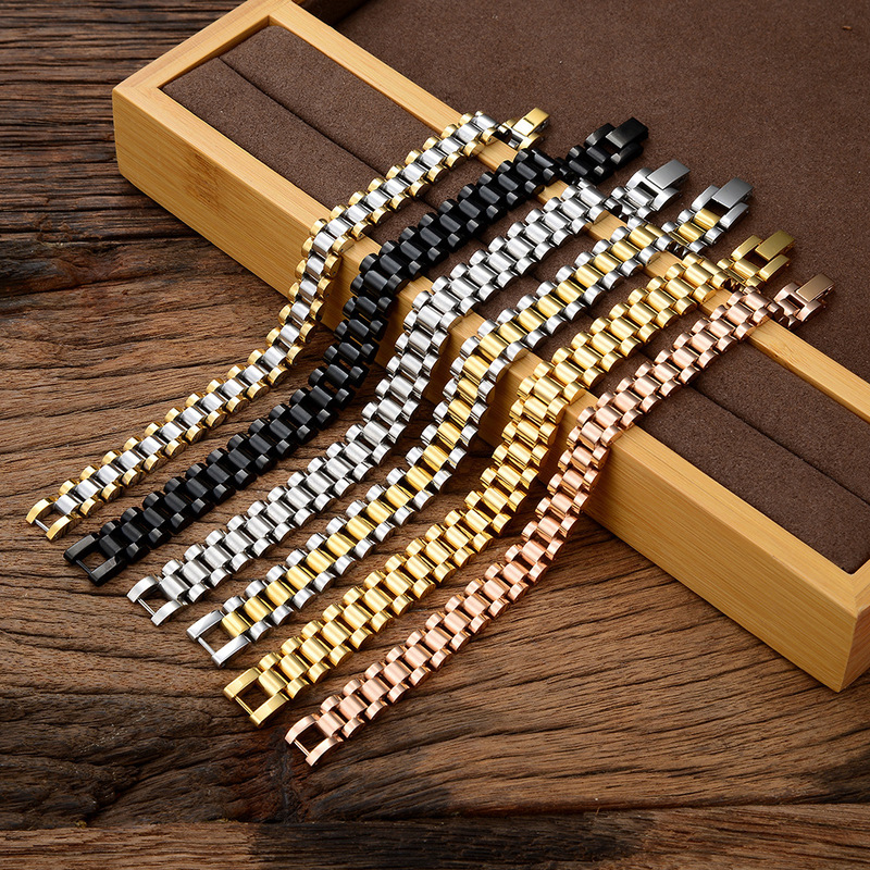 Cross-border hot sale multi-size titanium steel strap couple bracelet adjustable gold-plated stainless steel men's business watch chain
