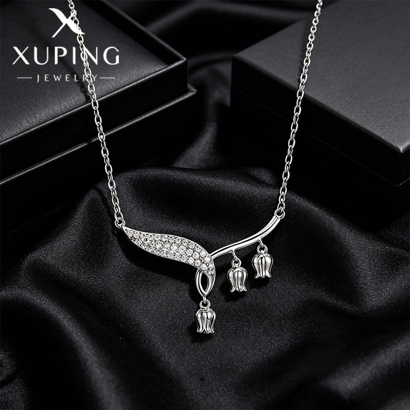 Xuping hojas orquídeas bordas cadenas clavículas nicho ligero diseño de lujo temperamento de moda flores collares de mujer al por mayor