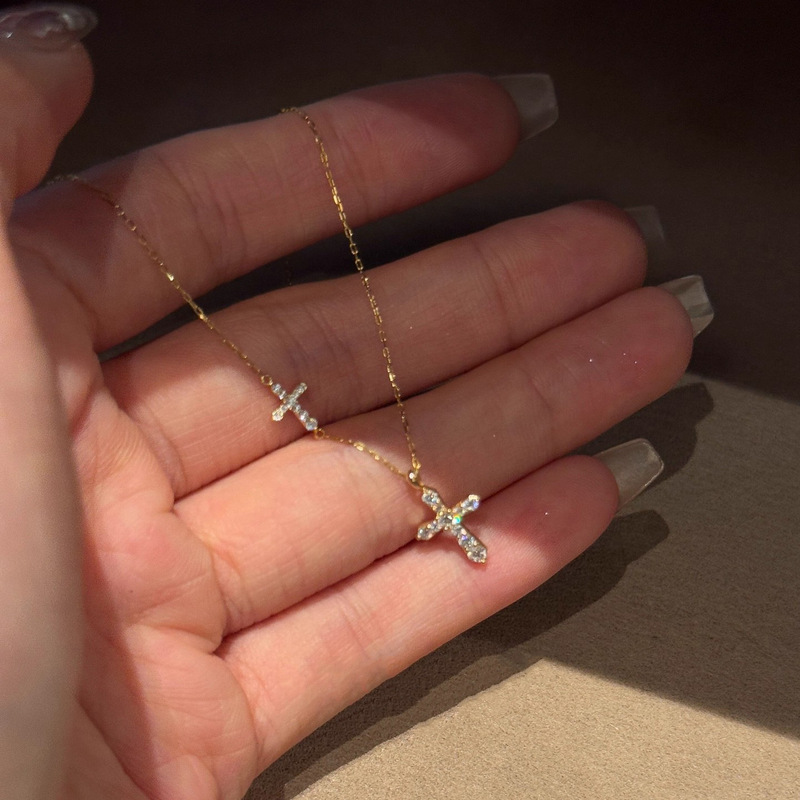 Full Diamond Double Cross Pendant Necklace for Women 2026 New Exquisite Vintage Simple Versatile Clavicle Chain Jewelry Customization Full Diamond Double Cross Pendant Necklace for Women 2026 New Exquisite Vintage Simple Versatile Clavicle Chain Jewelry Customization