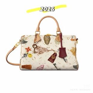 �羳�H����΢���ִ�30���^���������������Ů�����б����μ��