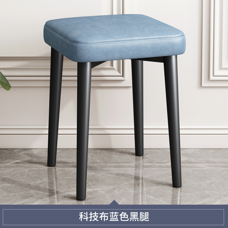 Silla de comedor de lujo ligera nórdica, taburete cuadrado de paquete suave apilable para el hogar, silla de mesa moderna simple, taburete de maquillaje para uñas